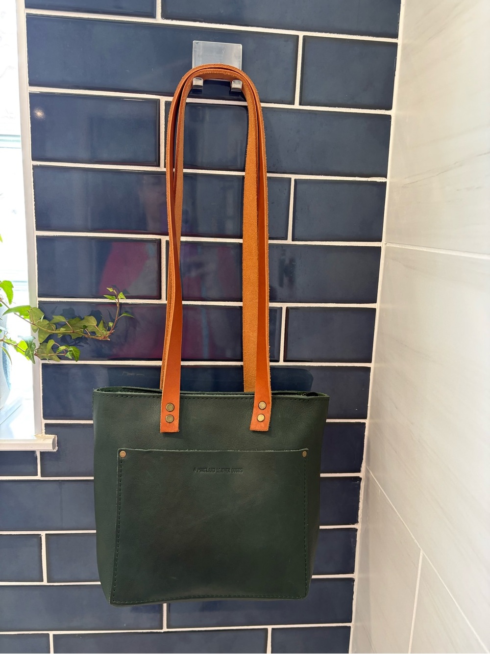 Portland Leather Goods Zip Tote , Forest Green with Tan Straps